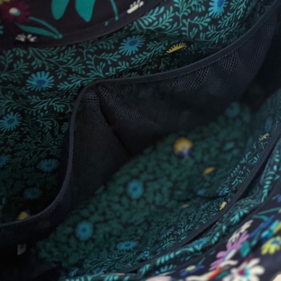 Vera Bradley Computer Bag, Diaper Bag, Retired Pattern Moonlight Garden - Picture 5 of 11